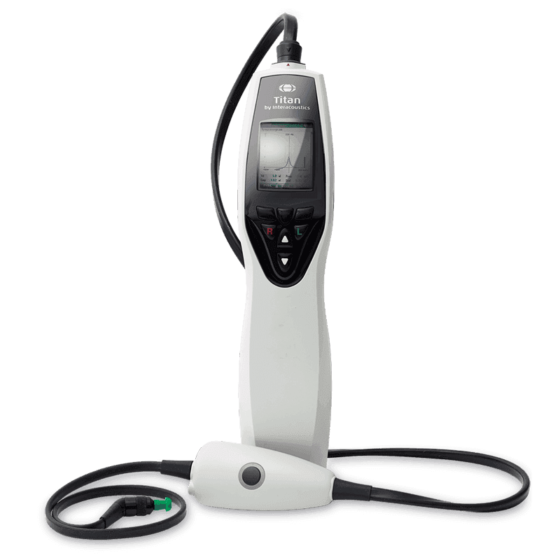 Interacoustics Titan, et mellemøre analyzer system med en stor skærm, der viser auditive data, og et tastatur til indtastning af data